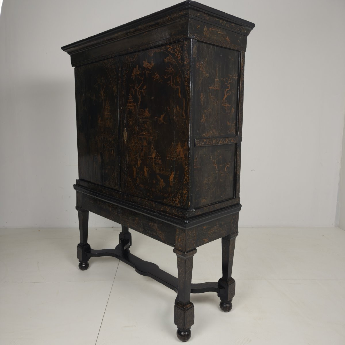 Cabinet chinoiserie hollandais laqué du début du XVIIIe siècle, vers 1700-photo-4