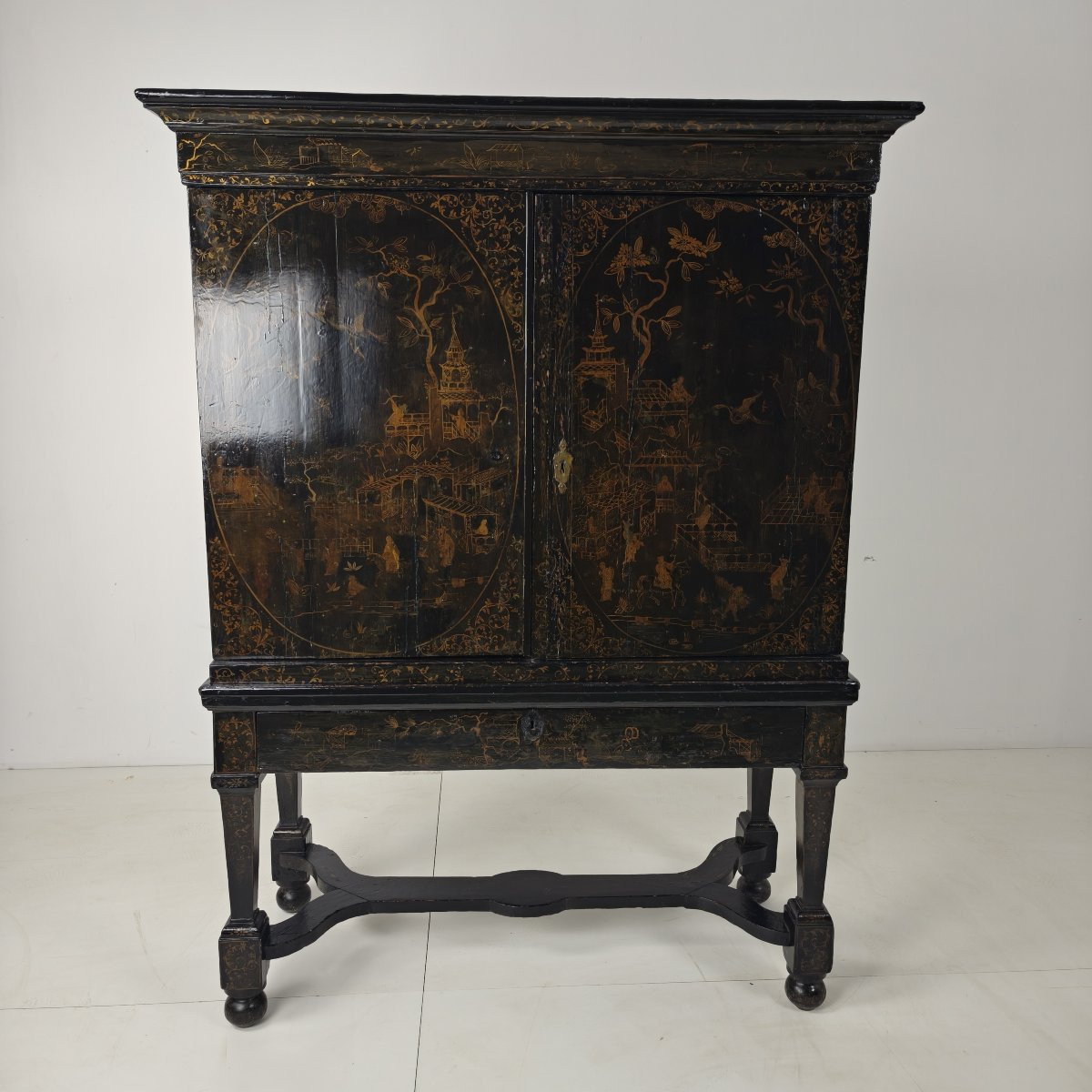 Cabinet chinoiserie hollandais laqué du début du XVIIIe siècle, vers 1700-photo-8