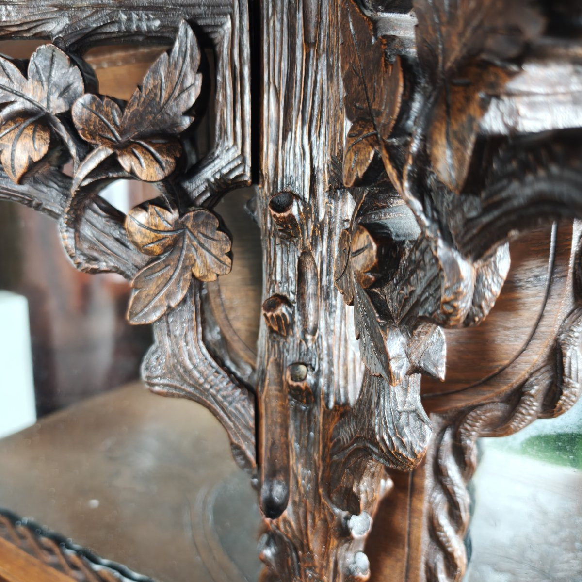 Buffet Horrix avec miroir – Style Forêt-Noire, par Horrix-photo-4