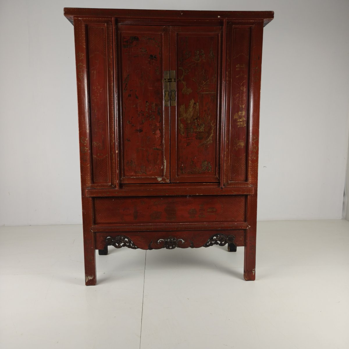 Cabinet ancien chinois en laque rouge, fin XIXe / début XXe siècle.-photo-1