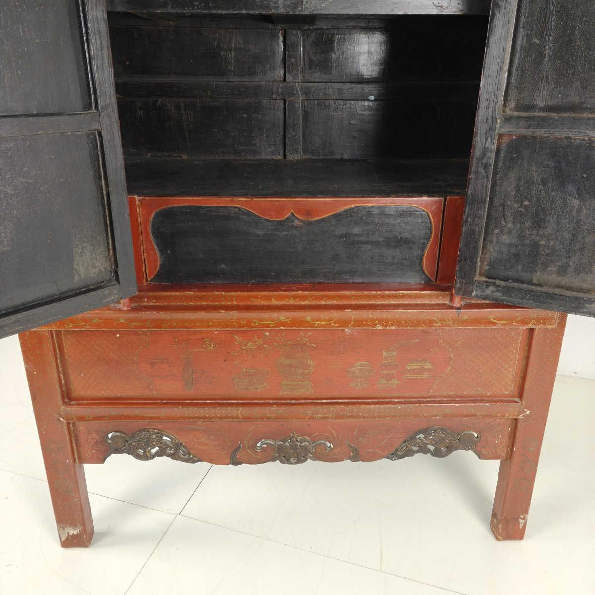 Cabinet ancien chinois en laque rouge, fin XIXe / début XXe siècle.-photo-4