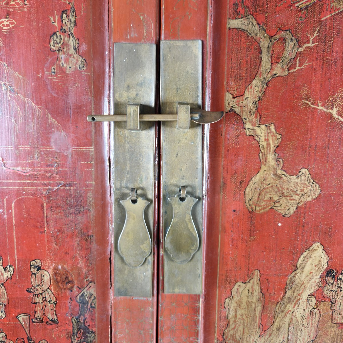 Cabinet ancien chinois en laque rouge, fin XIXe / début XXe siècle.-photo-5