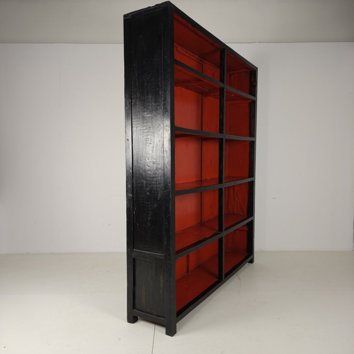 Large Antique Chinese Open Bookcase With Red Lacquered Interior-photo-8
