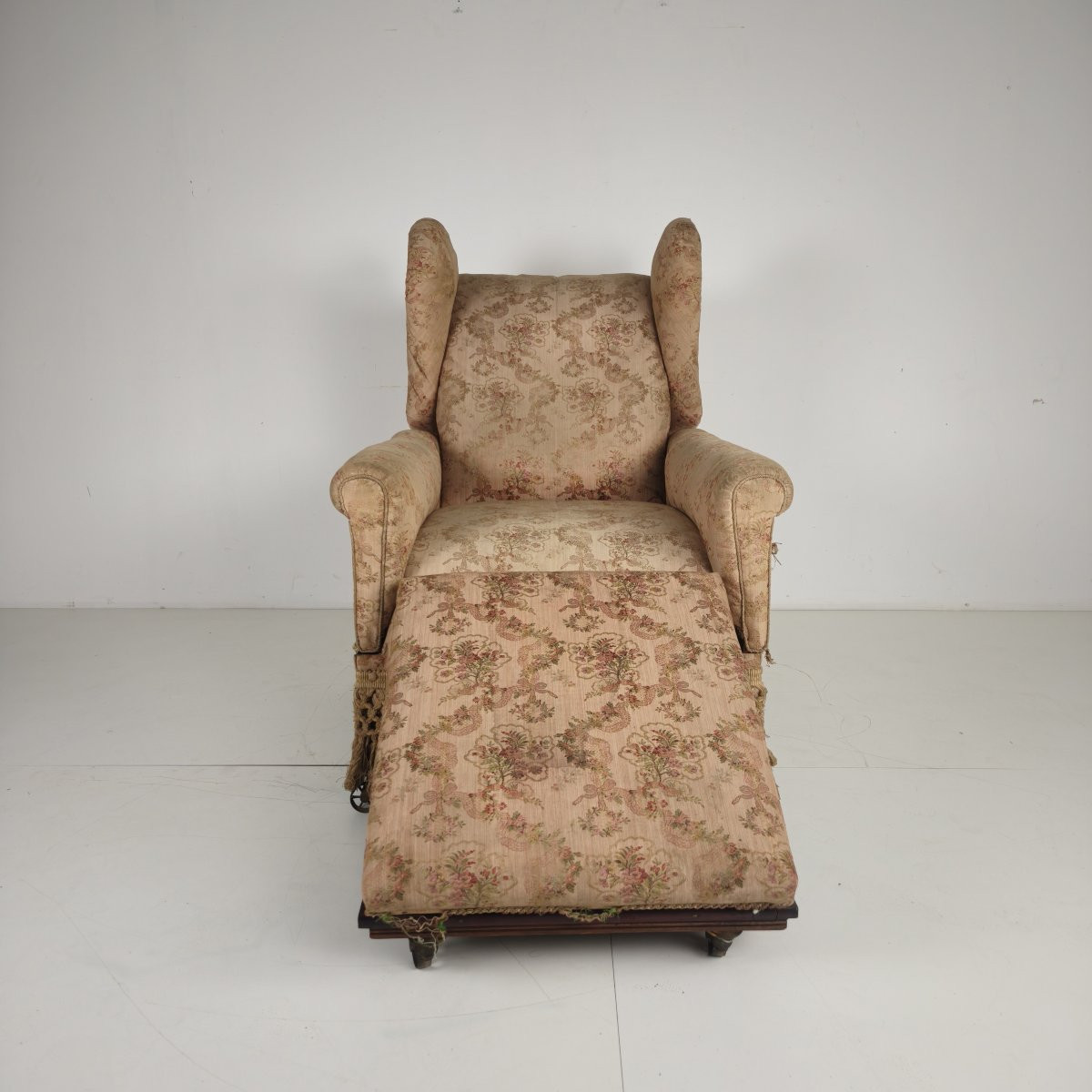 Antique English Carter’s Library Chair On Castors-photo-5