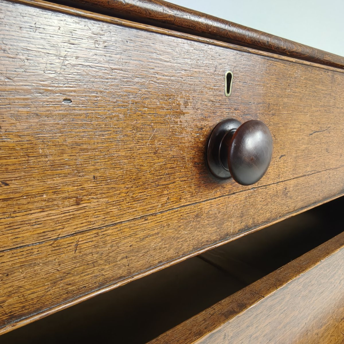 Victorian Oak Chest Of Drawers, Circa 1860-1880.-photo-3