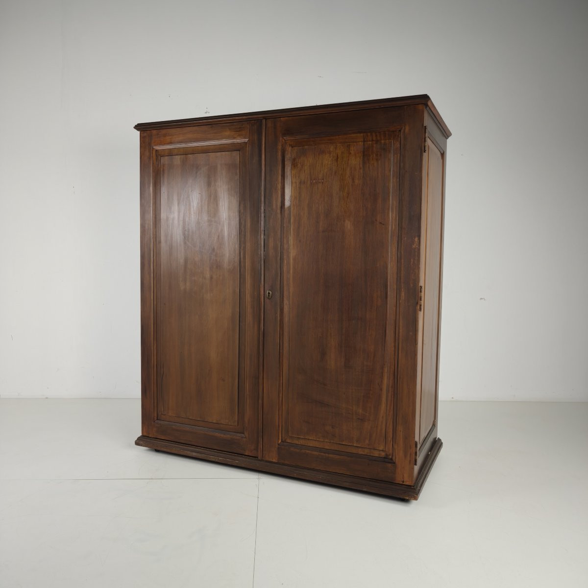Early 20th Century Innovation Ingenuities Ltd. Gentleman’s Wardrobe-photo-1