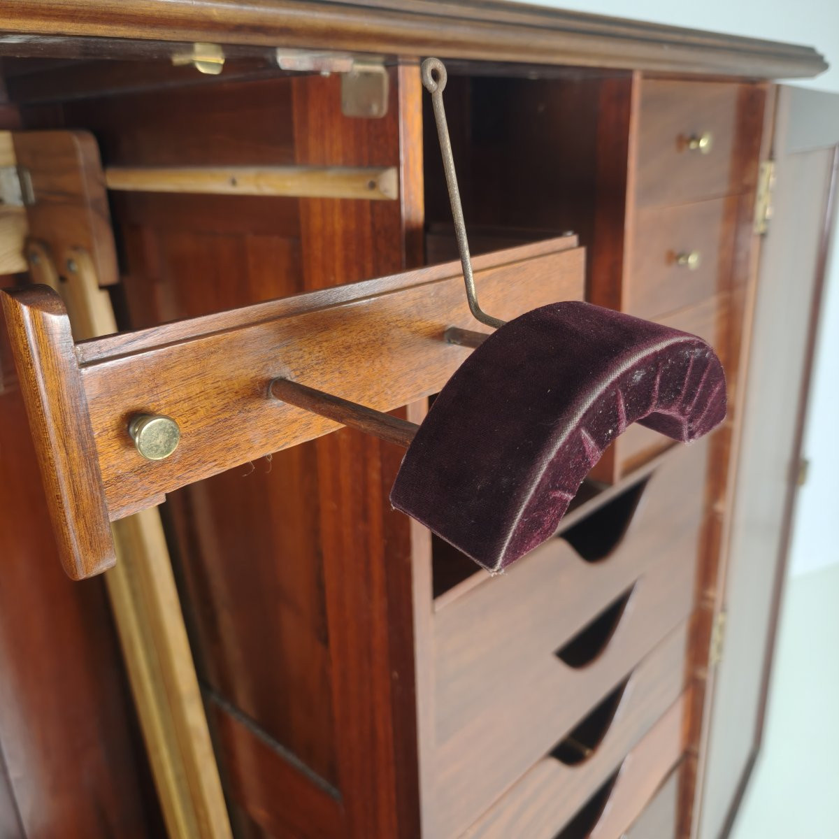 Early 20th Century Innovation Ingenuities Ltd. Gentleman’s Wardrobe-photo-6