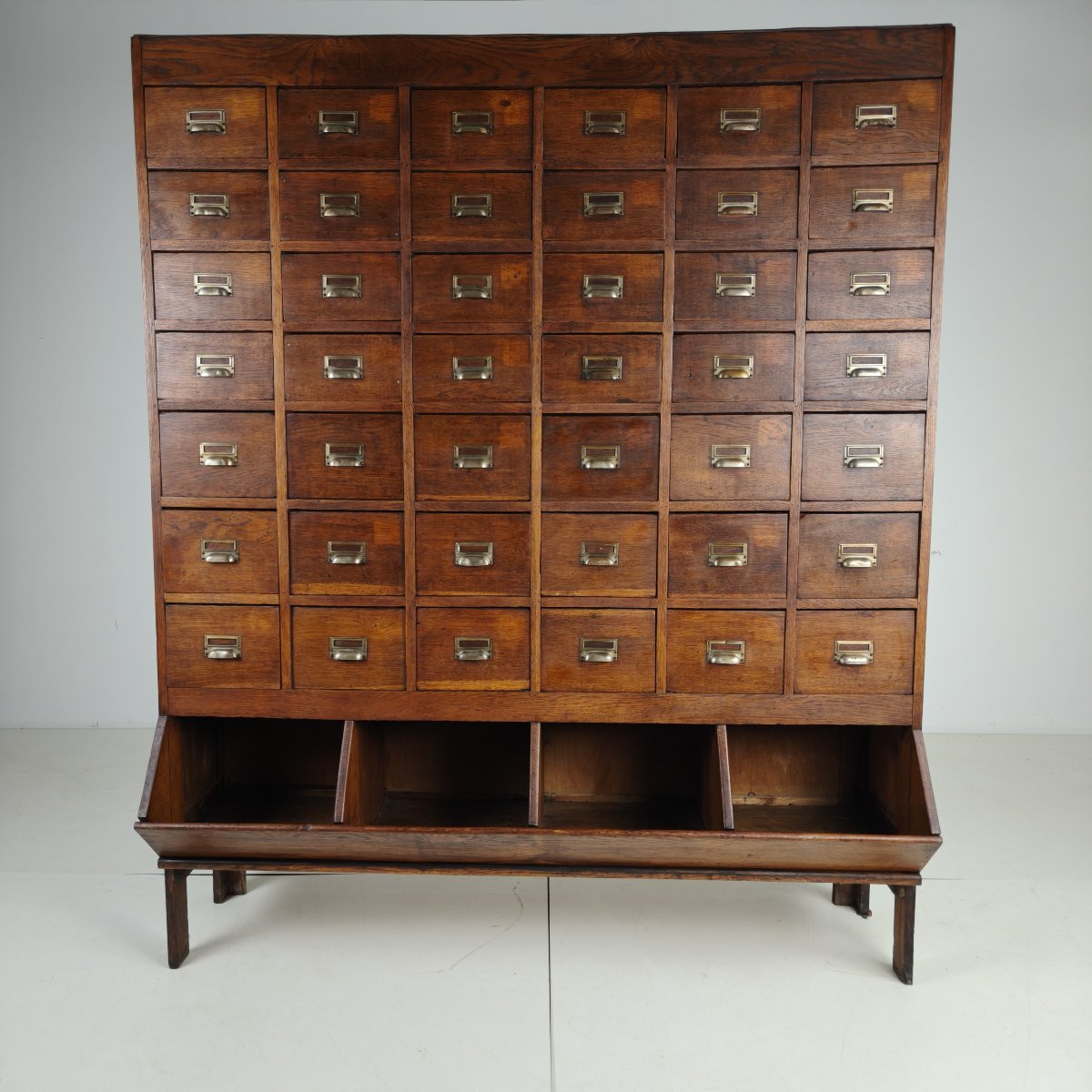Early 20th Century Oak Apothecary Cabinet With 42 Drawers-photo-3