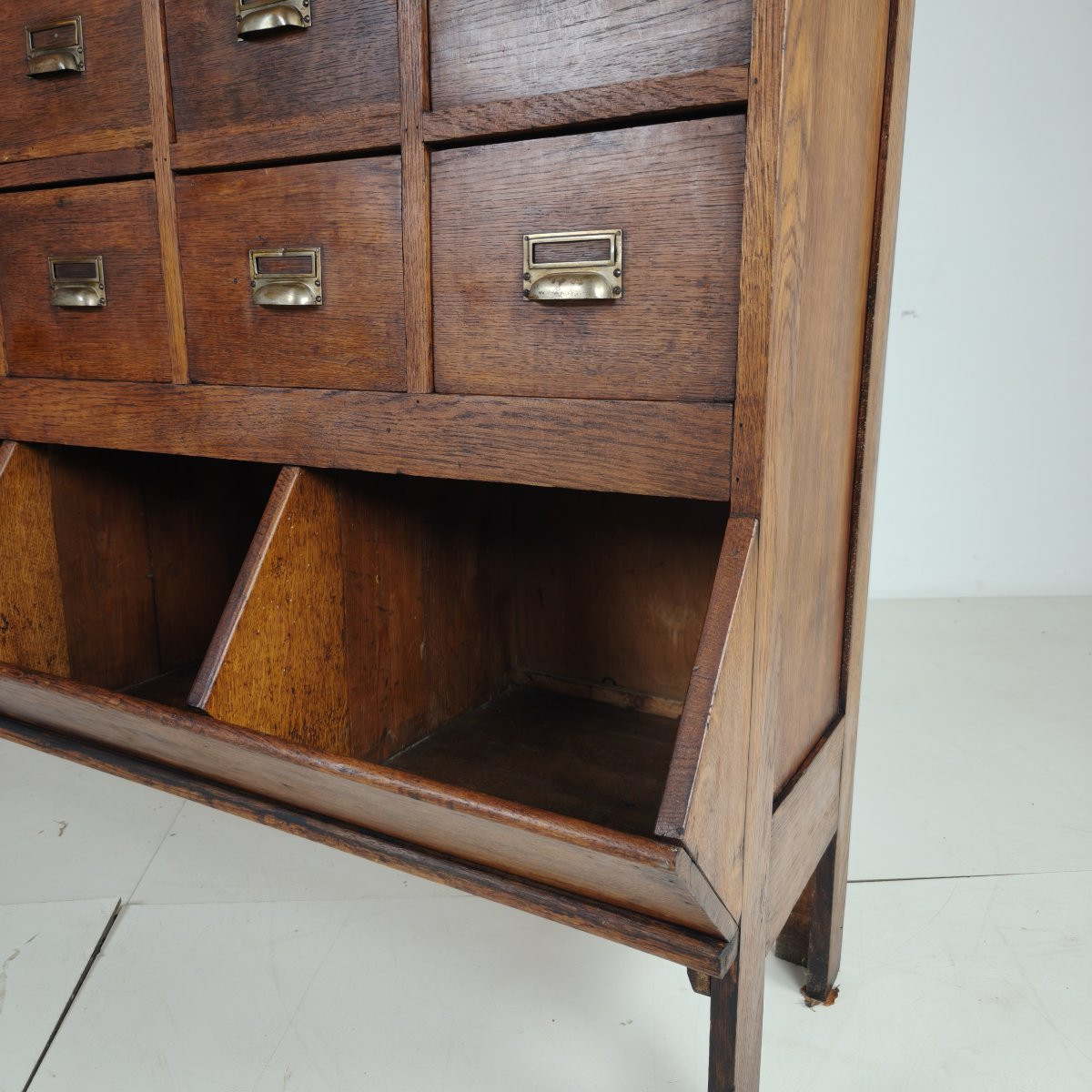 Early 20th Century Oak Apothecary Cabinet With 42 Drawers-photo-2