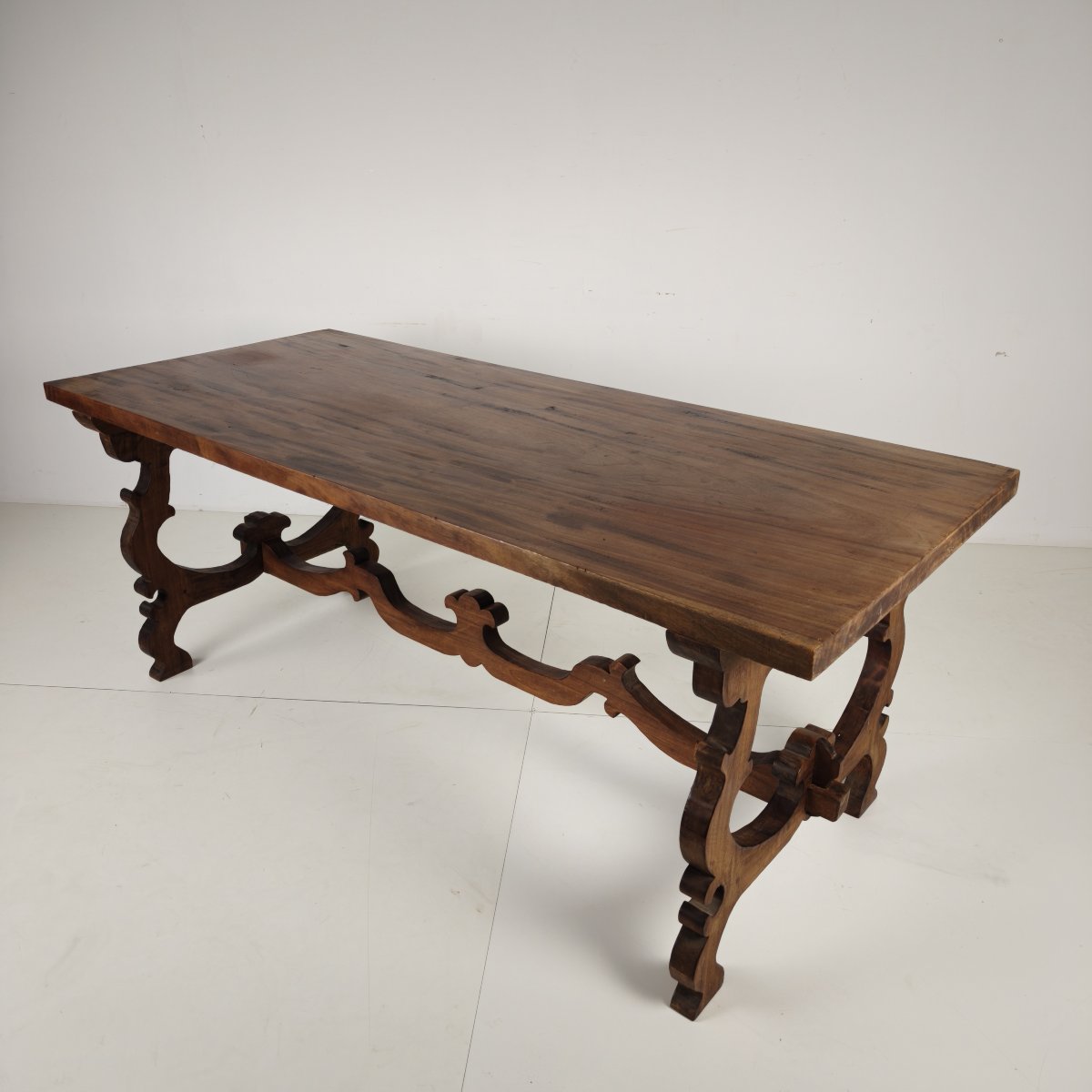 Table de salle à manger espagnole en bois massif – XXe siècle-photo-3