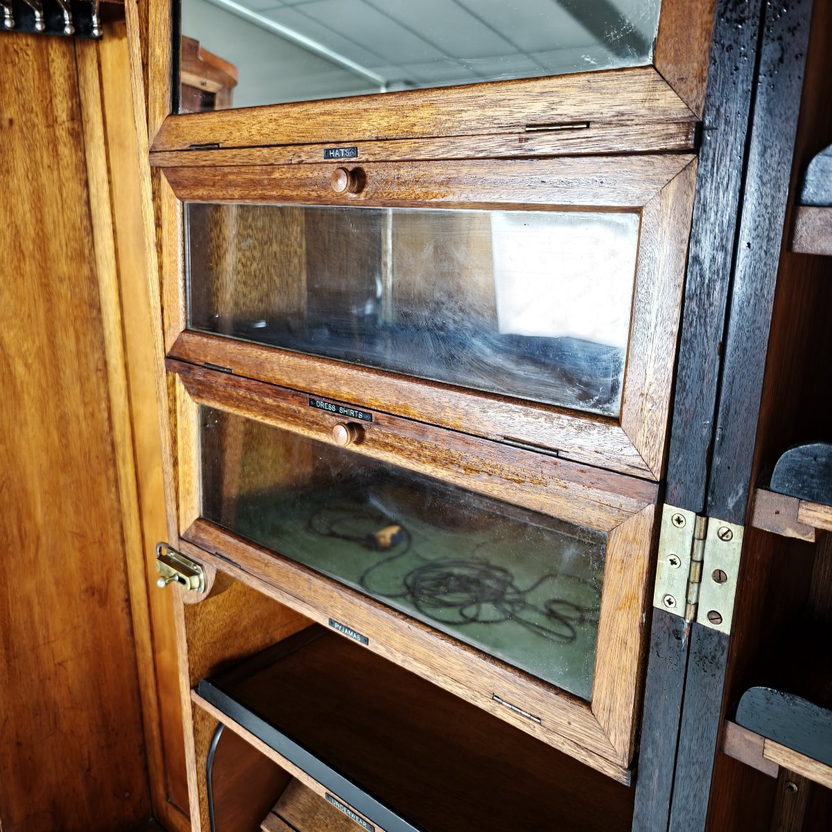 Armoire pour homme Compactom Ltd des années 1920 – Intérieur entièrement aménagé-photo-5