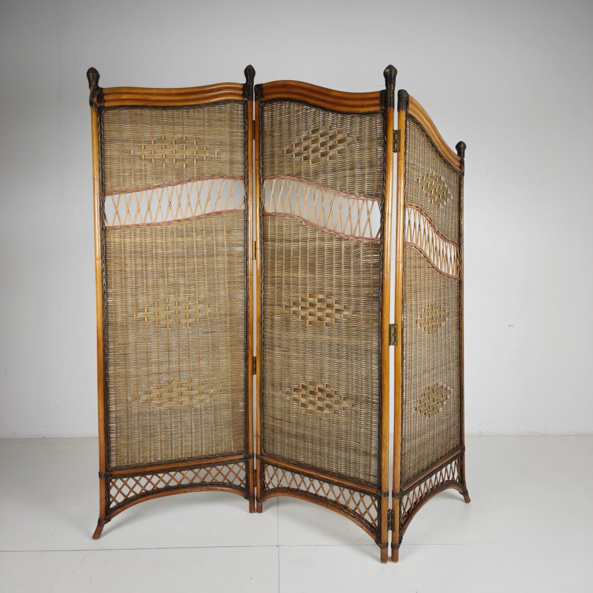 Three-panel Rattan Screen From The 1970s With Wicker Panels-photo-2