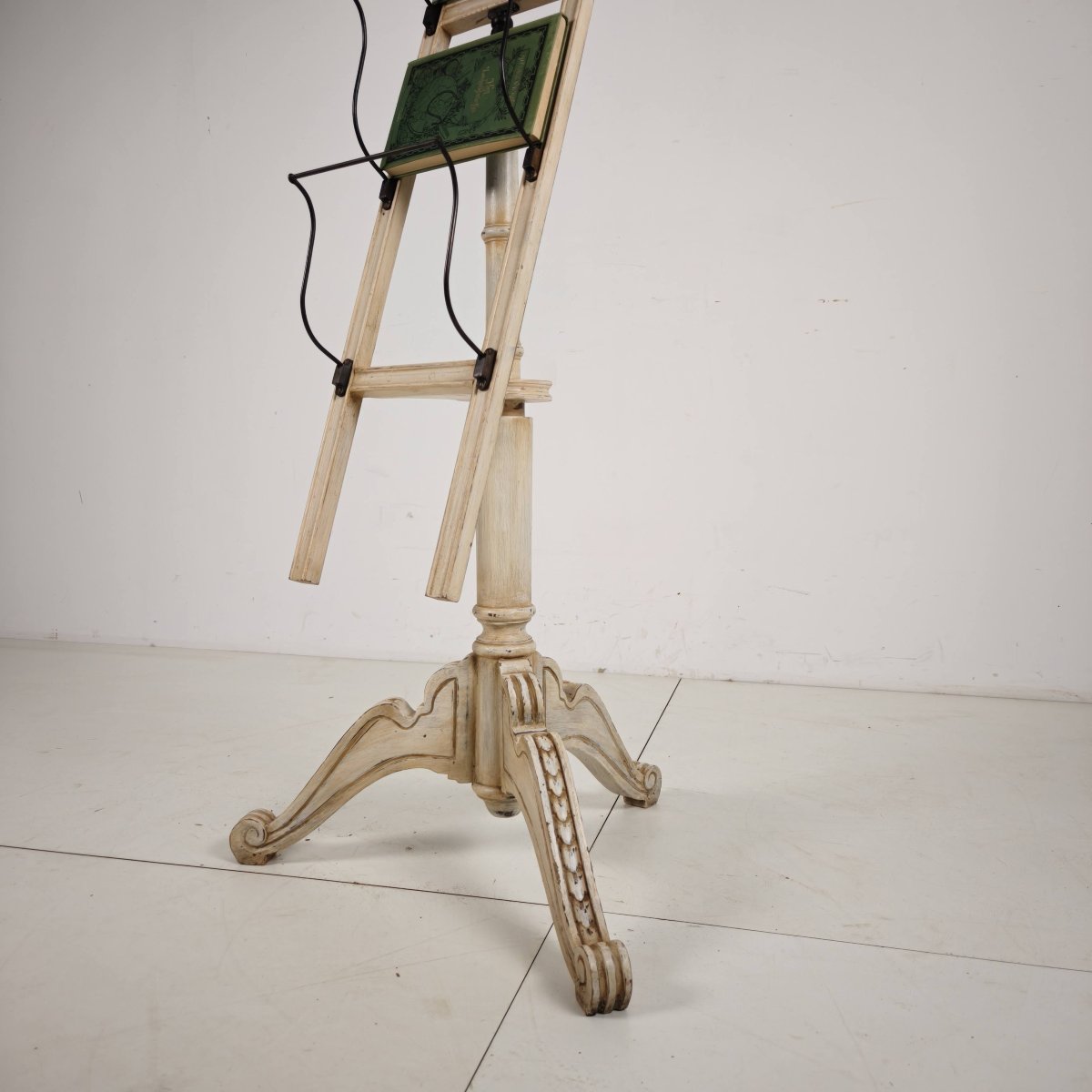 Vintage English Rotating Newspaper, Magazine, And Book Rack, 20th Century-photo-2