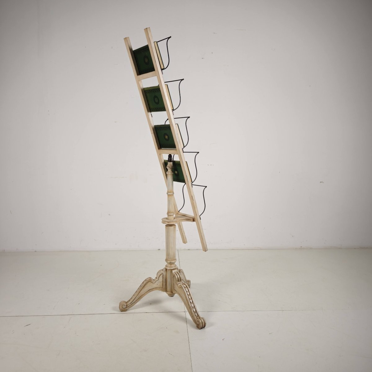 Vintage English Rotating Newspaper, Magazine, And Book Rack, 20th Century-photo-3