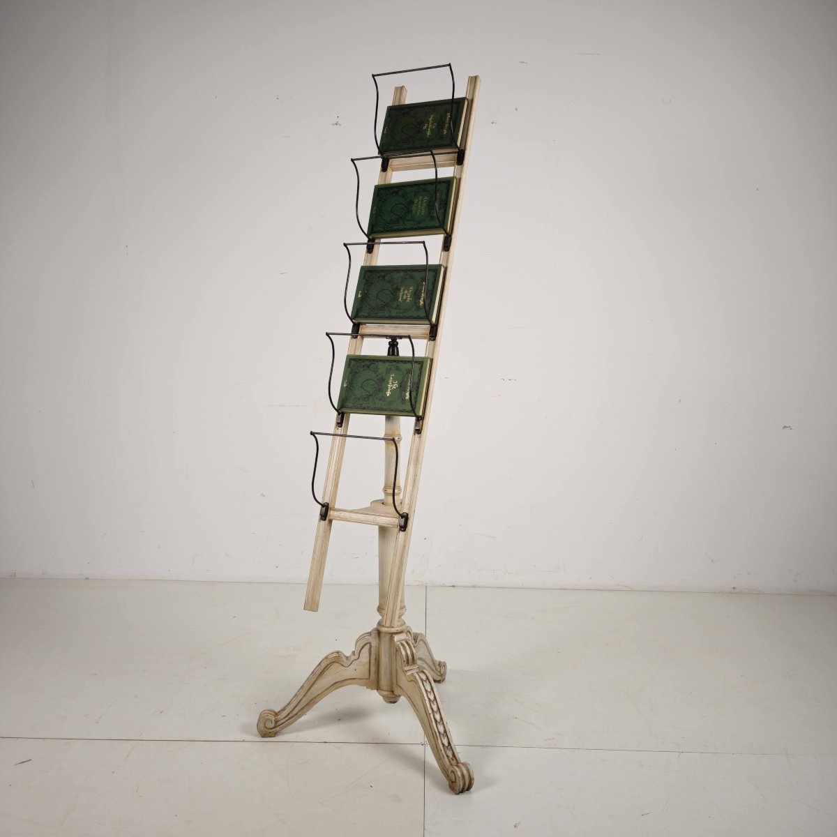 Vintage English Rotating Newspaper, Magazine, And Book Rack, 20th Century