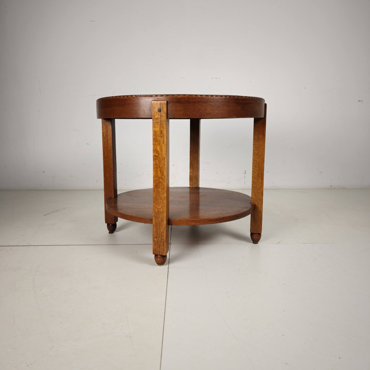 Table d'appoint Art déco de style Amsterdam School, plateau incrusté d'étoiles, vers 1920