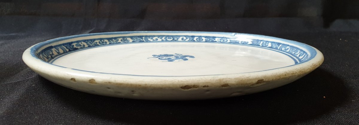 Small Dish, 18th Century Samadet Faience,-photo-4