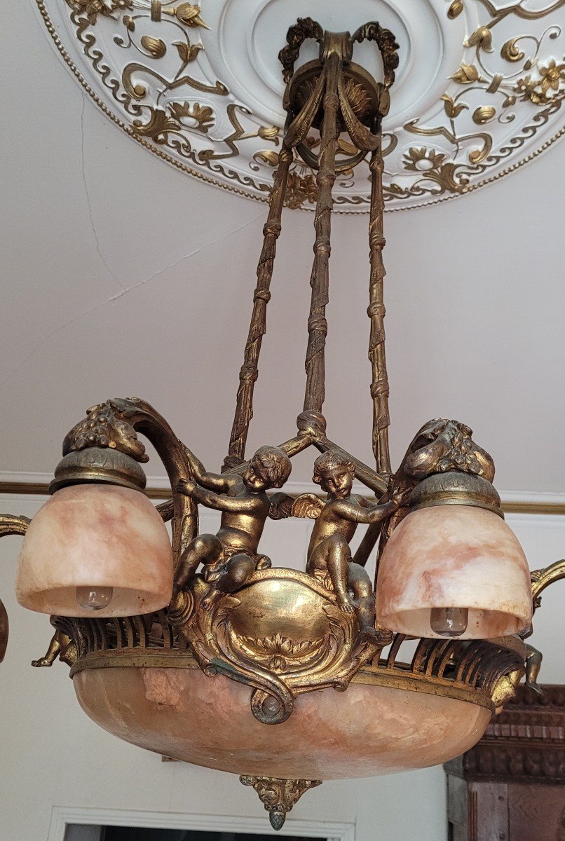 Suspension Bronze, Albâtre  Et Paire d'Appliques Décor De Putti 1900-photo-4
