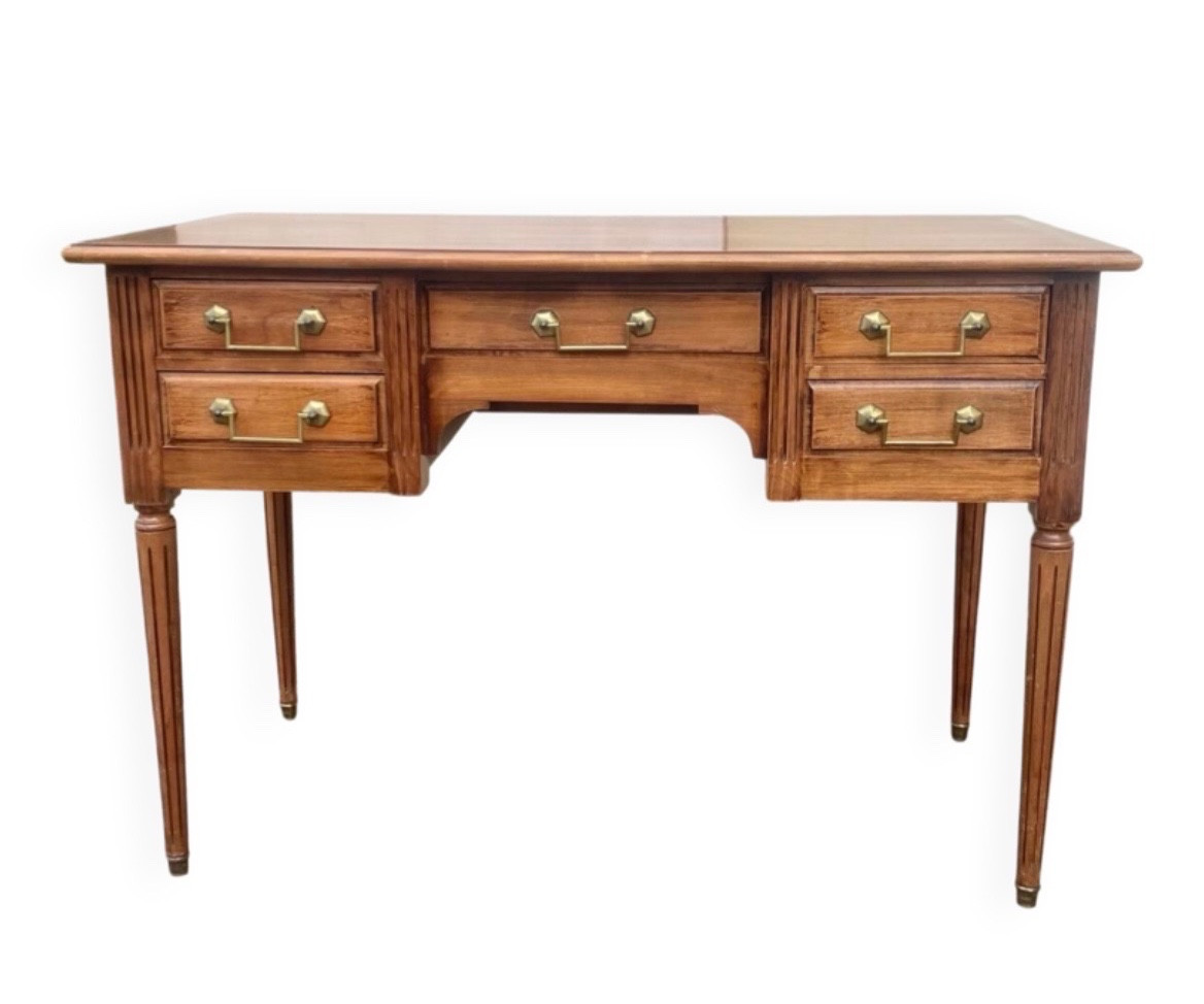 Bureau plat style Louis XVI à 5 tiroirs