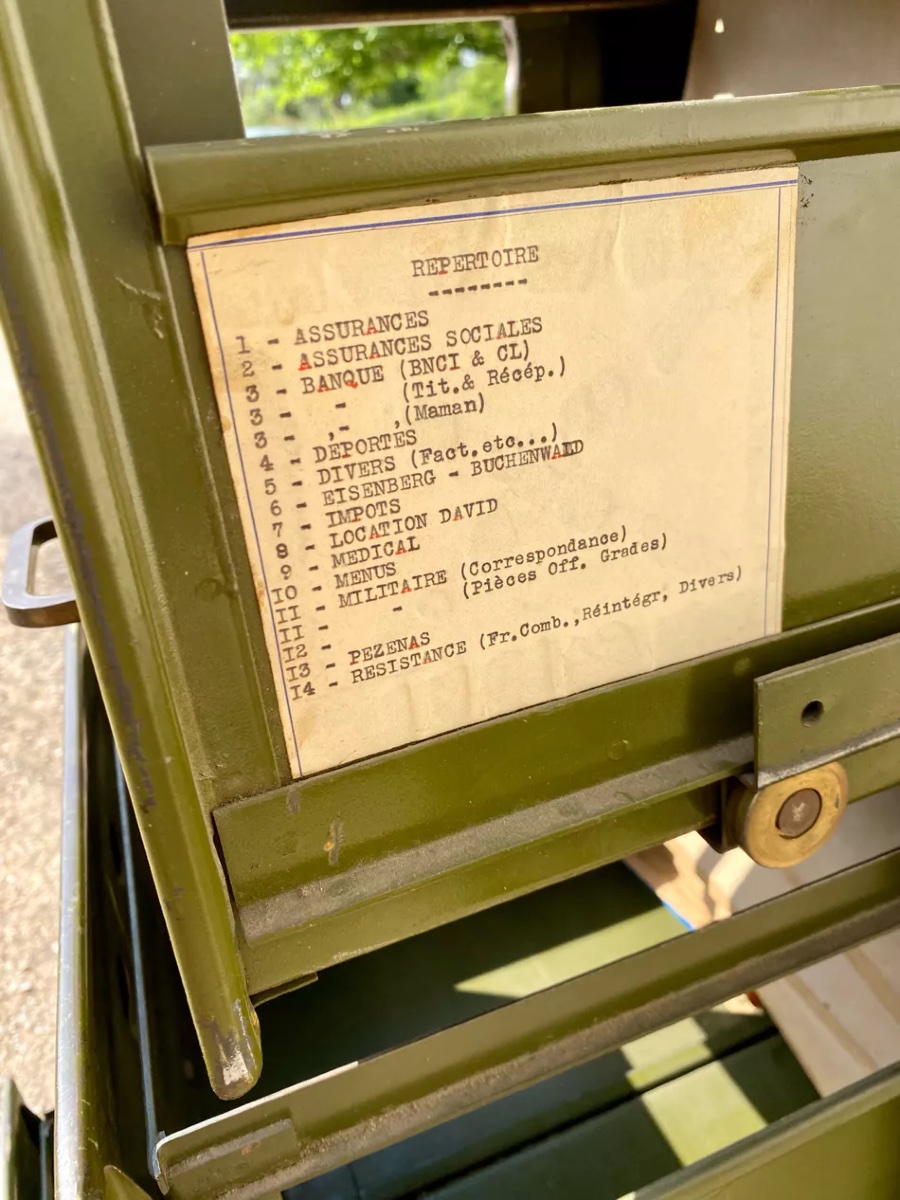 Antique Military-style Metal Filing Cabinet With 4 Drawers, Suitable For Archives, Storage, Or Filing.-photo-4