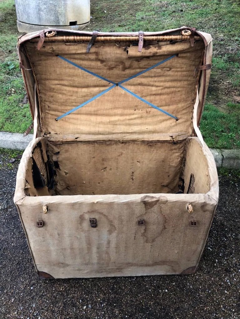 Rattan And Wicker Trunk & Chest, Militaria, French Military Collection-photo-8