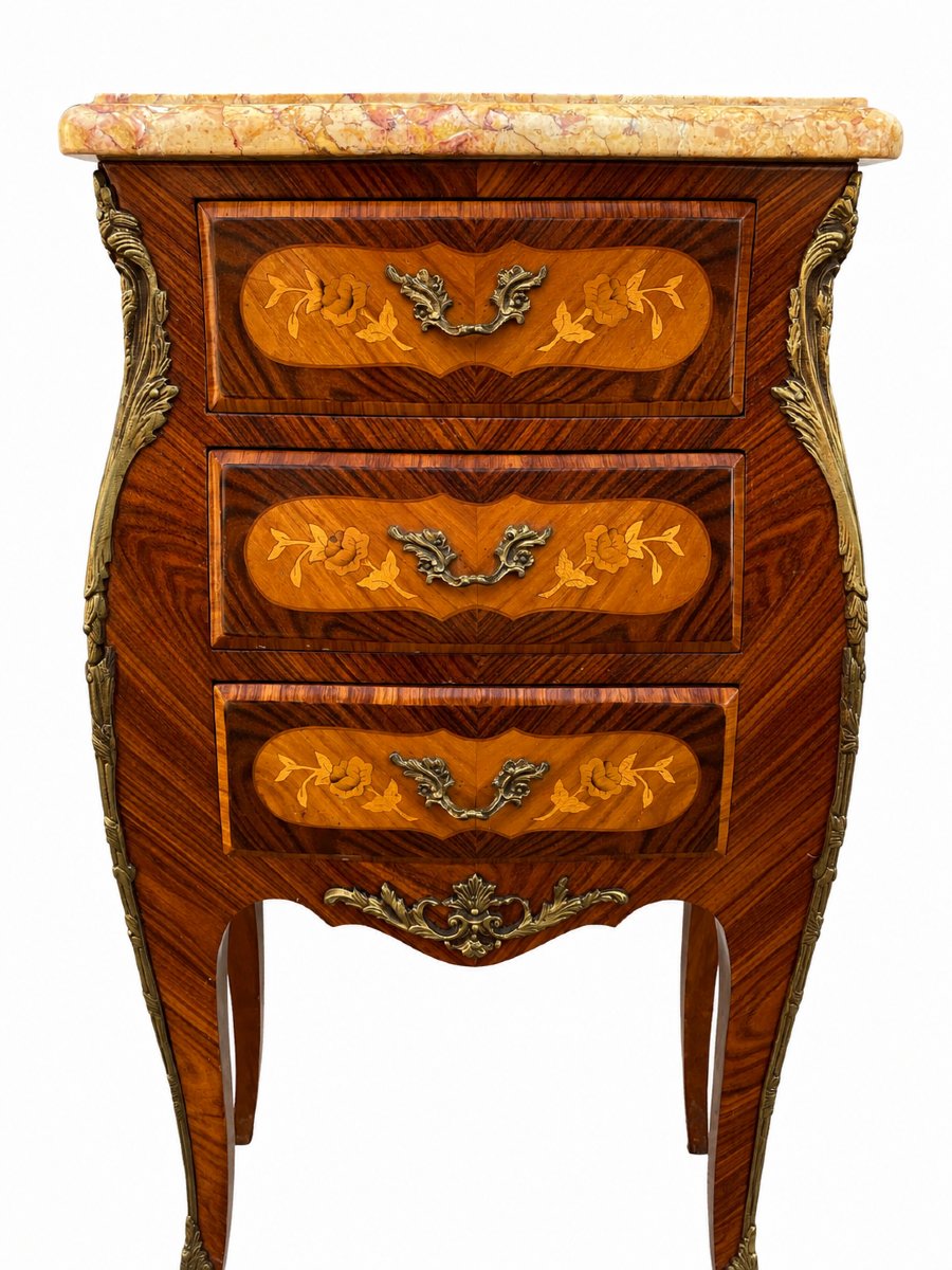 Paire de chevets galbés de style Louis XV en marqueterie florale, bronze doré et marbre-photo-3