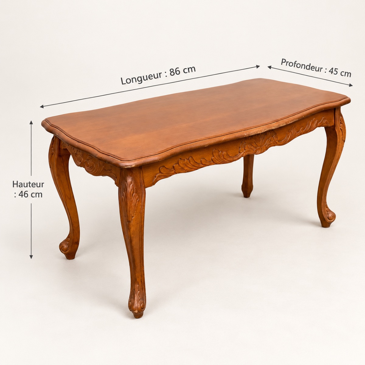 Table basse de style Louis XV en noyer sculpté -photo-3