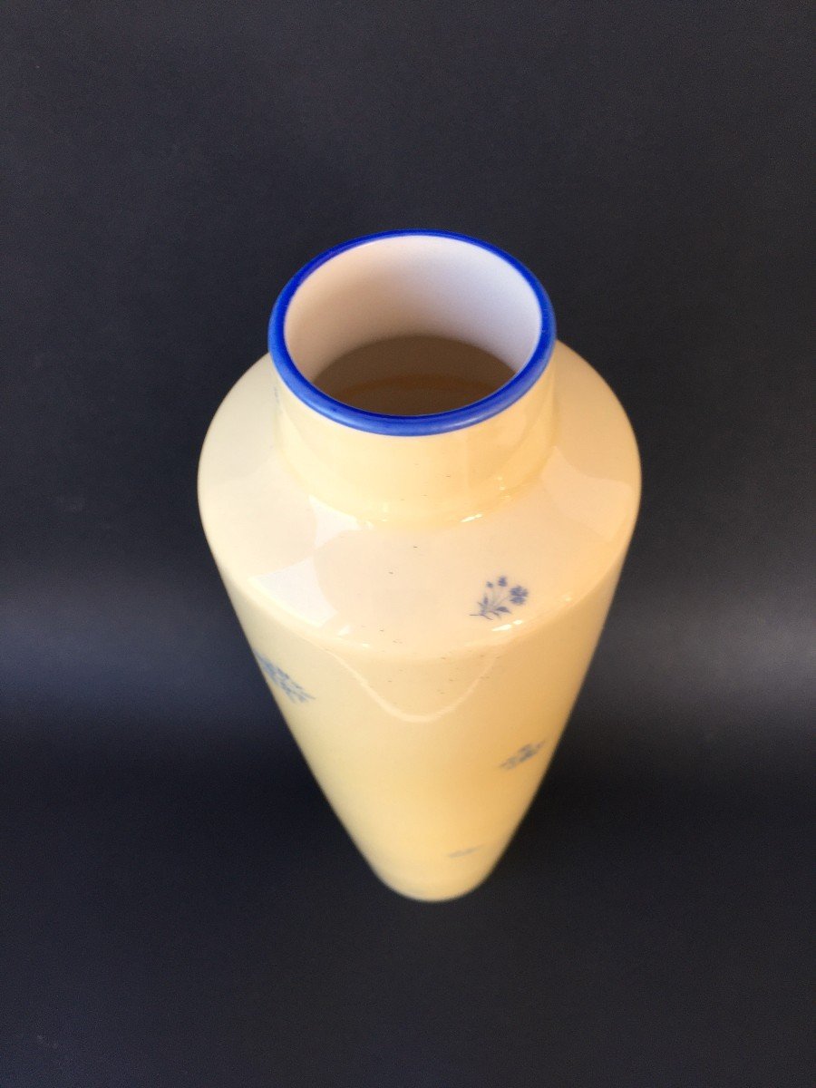 Porcelain Vase From Sèvres Manufacture 1913 Vanilla Color-photo-1