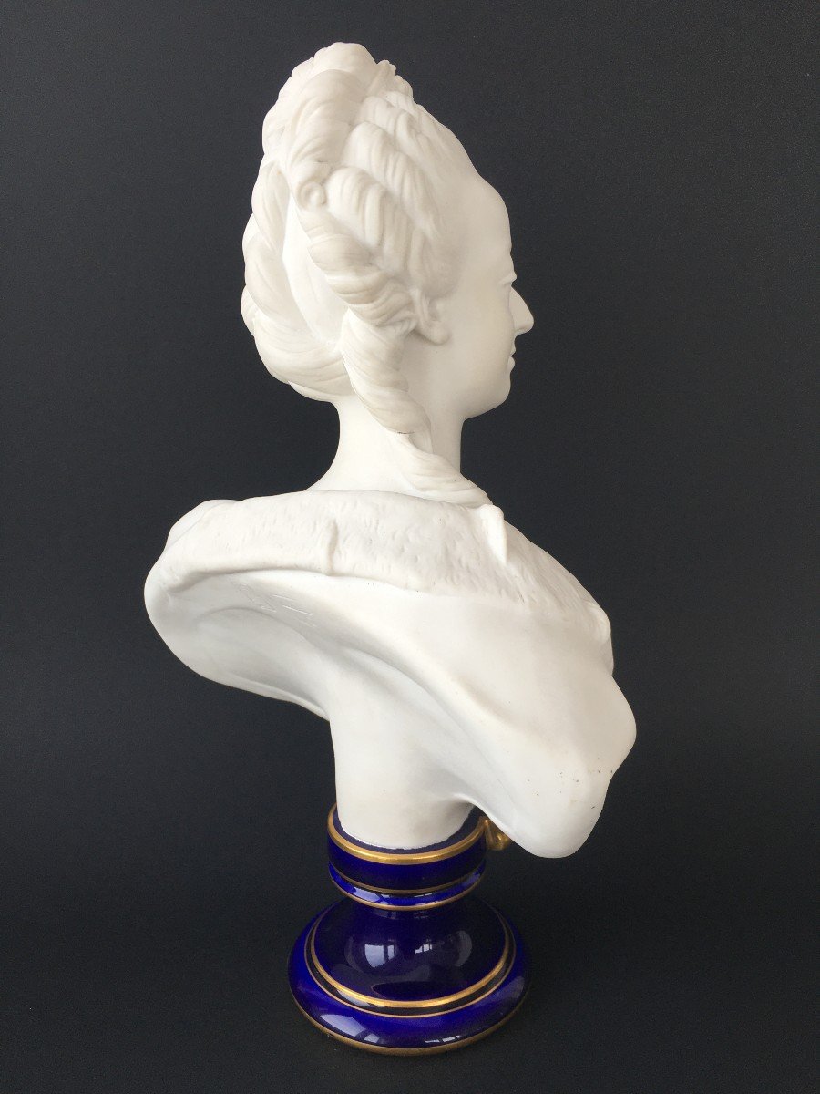 Bust Of Marie Antoinette In Porcelain And Biscuit Manufacture Nationale De Sèvres-photo-2