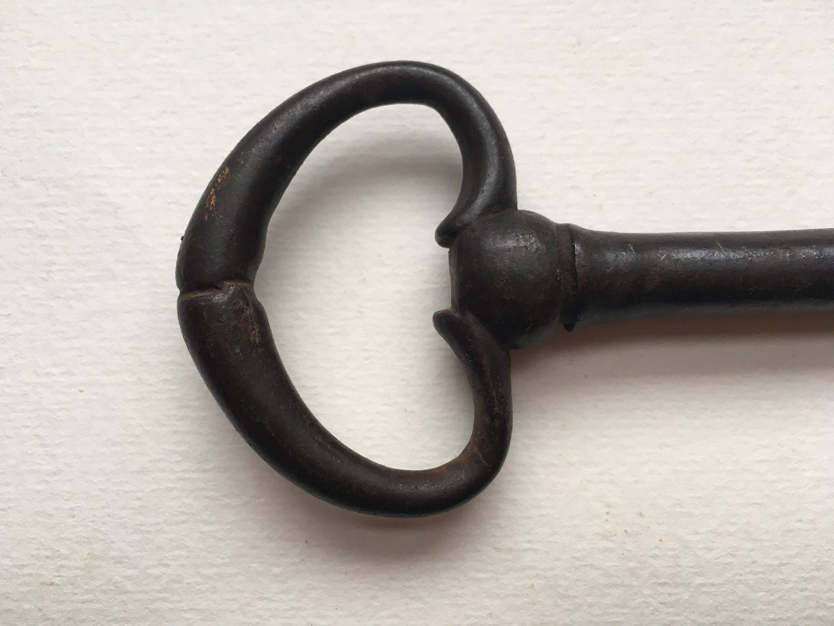 grande clé en fer forgée XVIIIème 20,5cm + une autre-photo-2