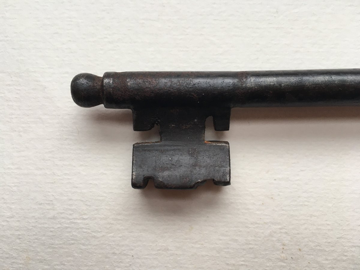 grande clé en fer forgée XVIIIème 20,5cm + une autre-photo-6