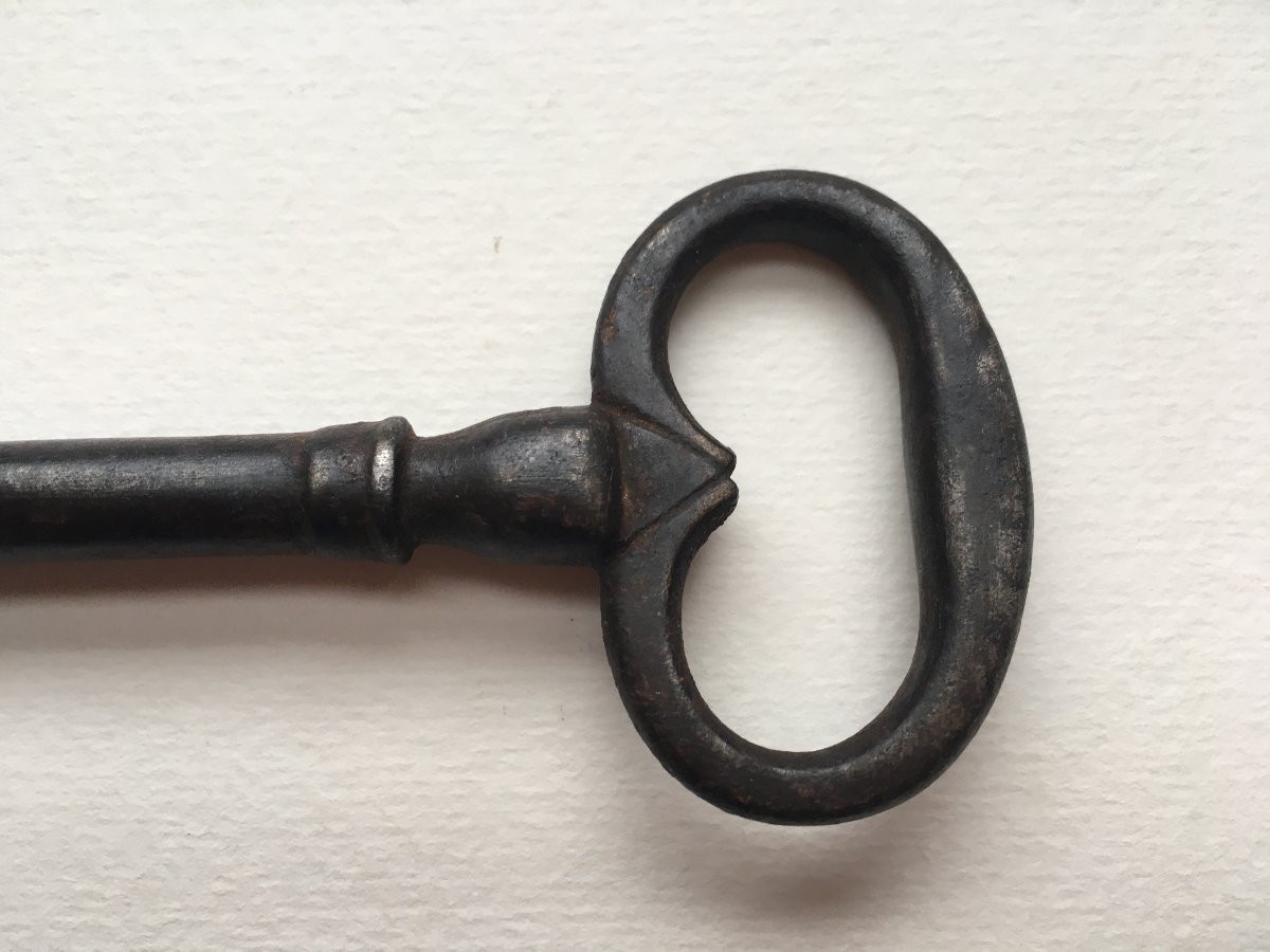 grande clé en fer forgée XVIIIème 20,5cm + une autre-photo-7