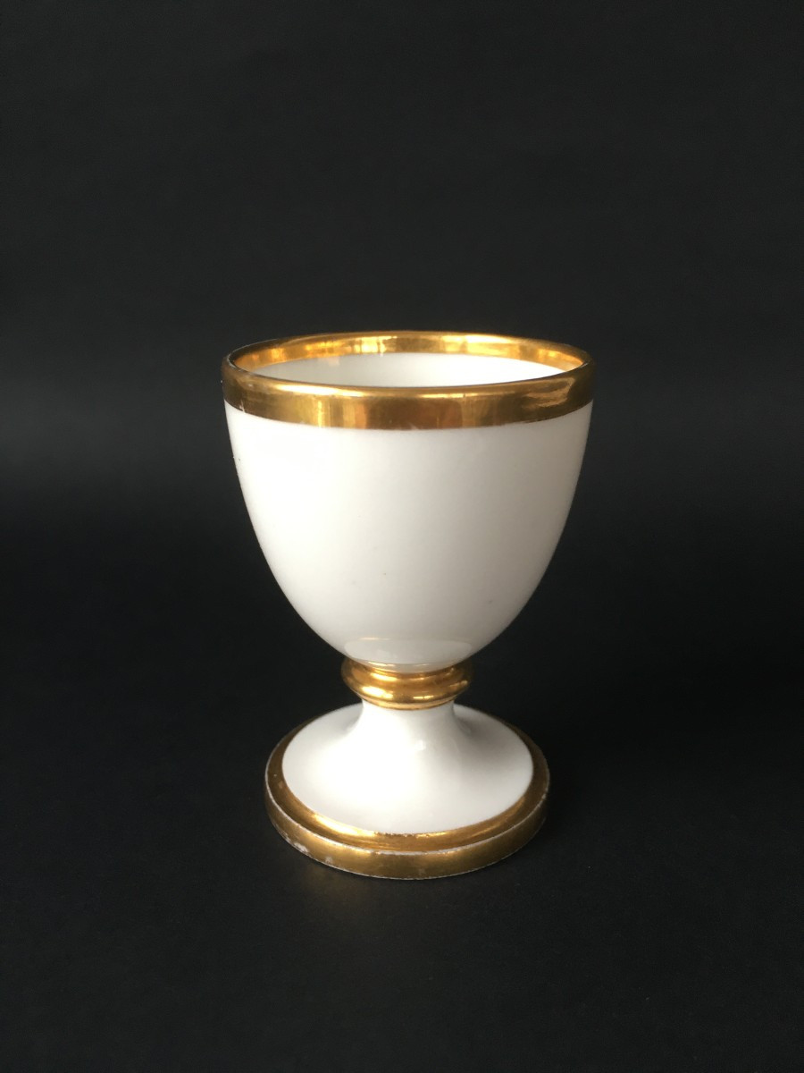 coquetier en porcelaine Manufacture Nationale de Sèvres vers 1820 Louis XVIII