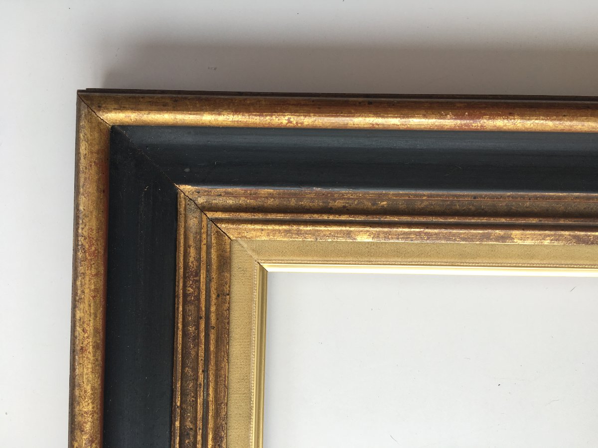 Black And Gold 5f Frame For A 35x27 Cm Painting-photo-1