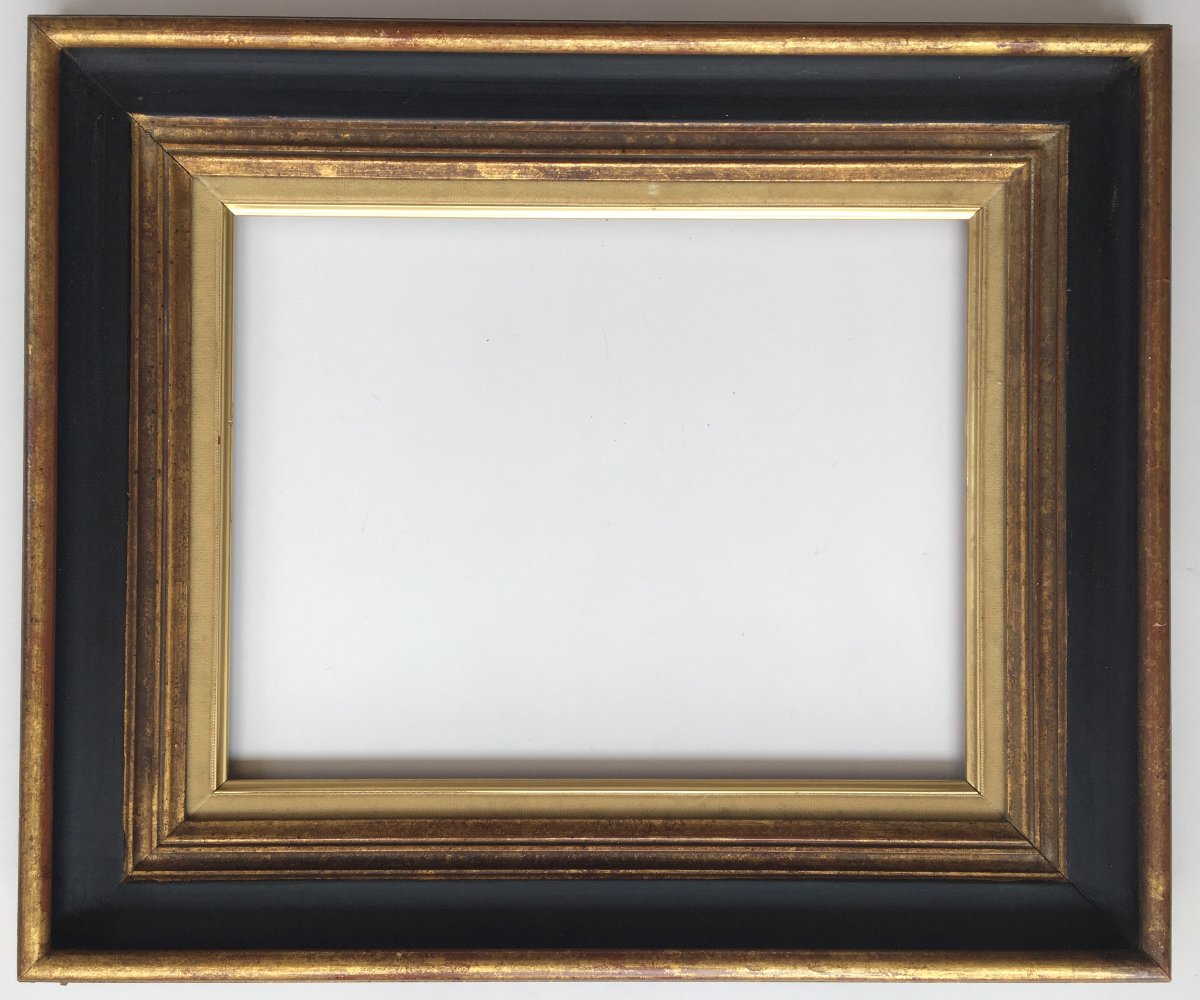 Black And Gold 5f Frame For A 35x27 Cm Painting