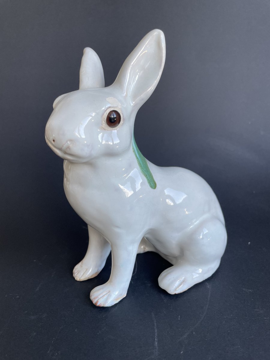 Lapin assis en faïence de Bavent fabrication TN (Tuilerie Normande)