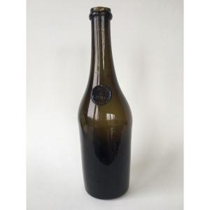 Rare Blown Bottle Late 18th, Early 19th Empire Liter Seal Stamp