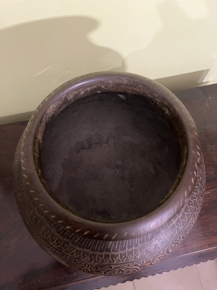 Lota en bronze à décor gravé – Inde fin XIXᵉ-photo-1
