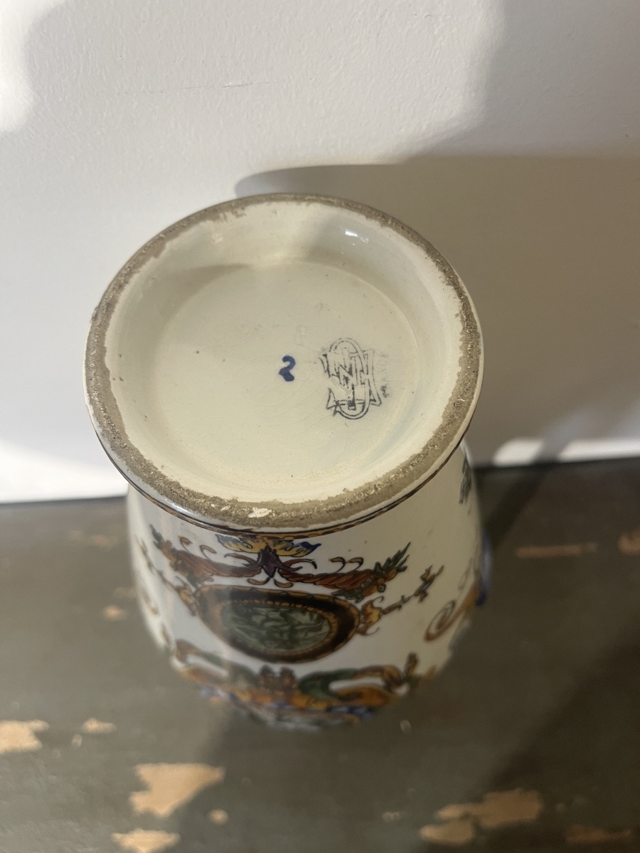Gien Vase With Renaissance Design -photo-2