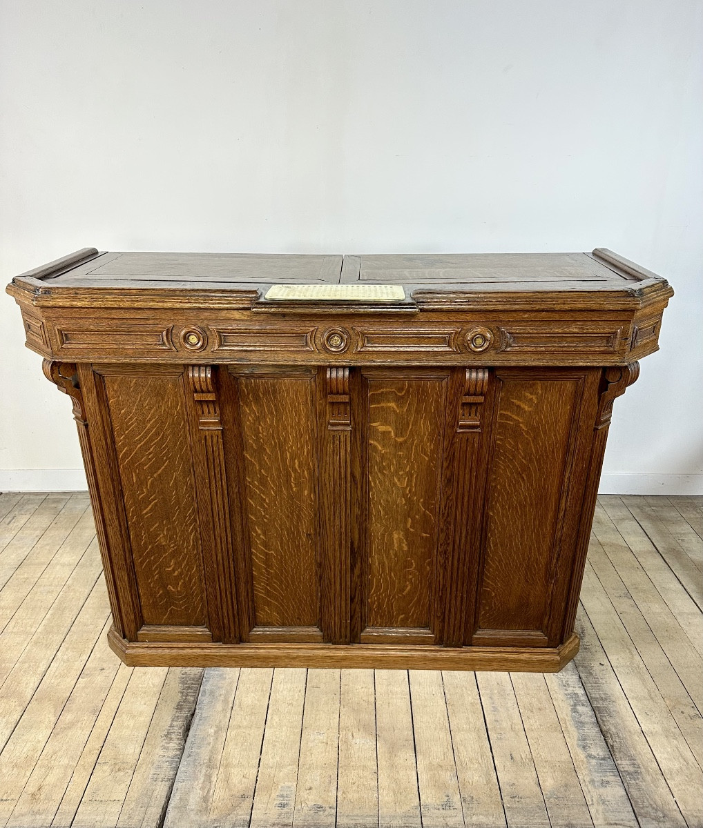 Late 19th Century Solid Oak Reception Bar
