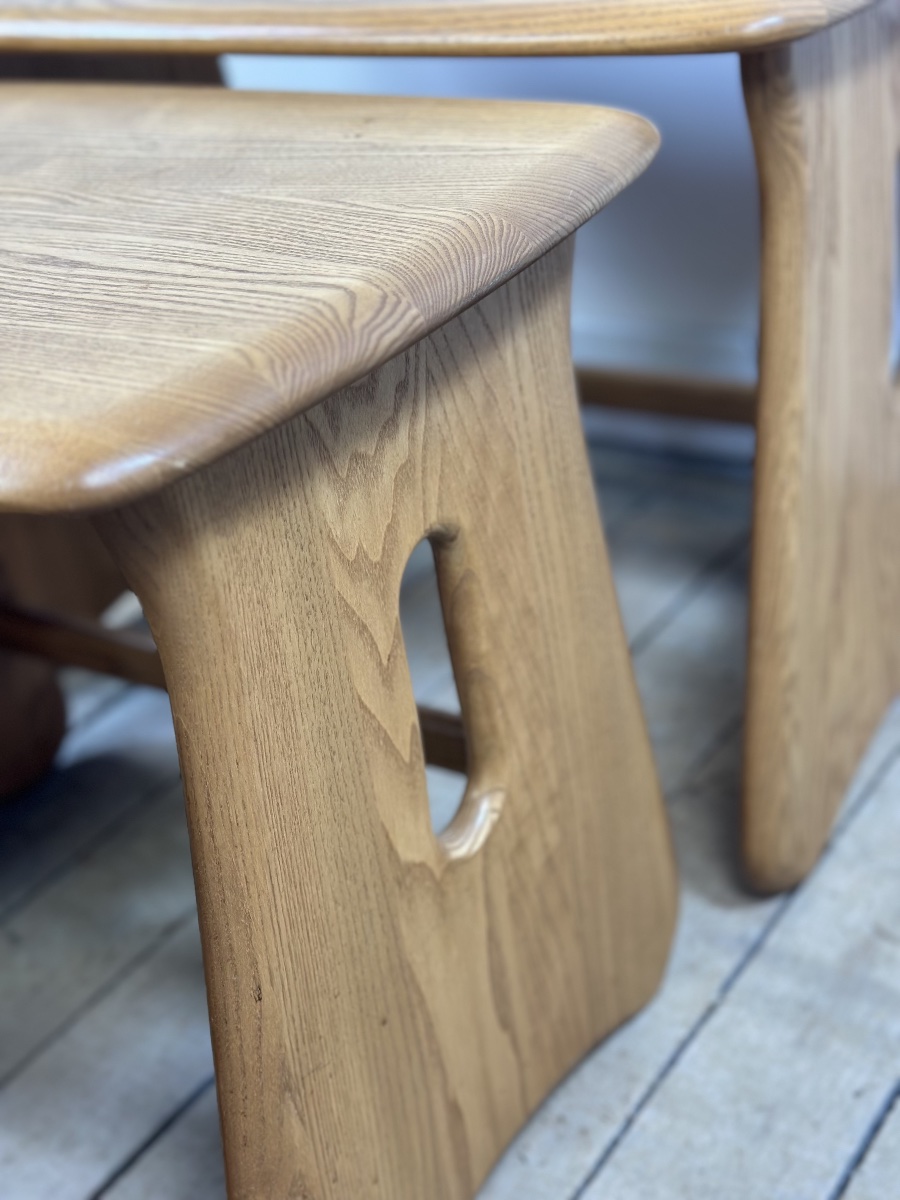 Tables gigogne vintage Ercol en orme massif 1980-photo-1
