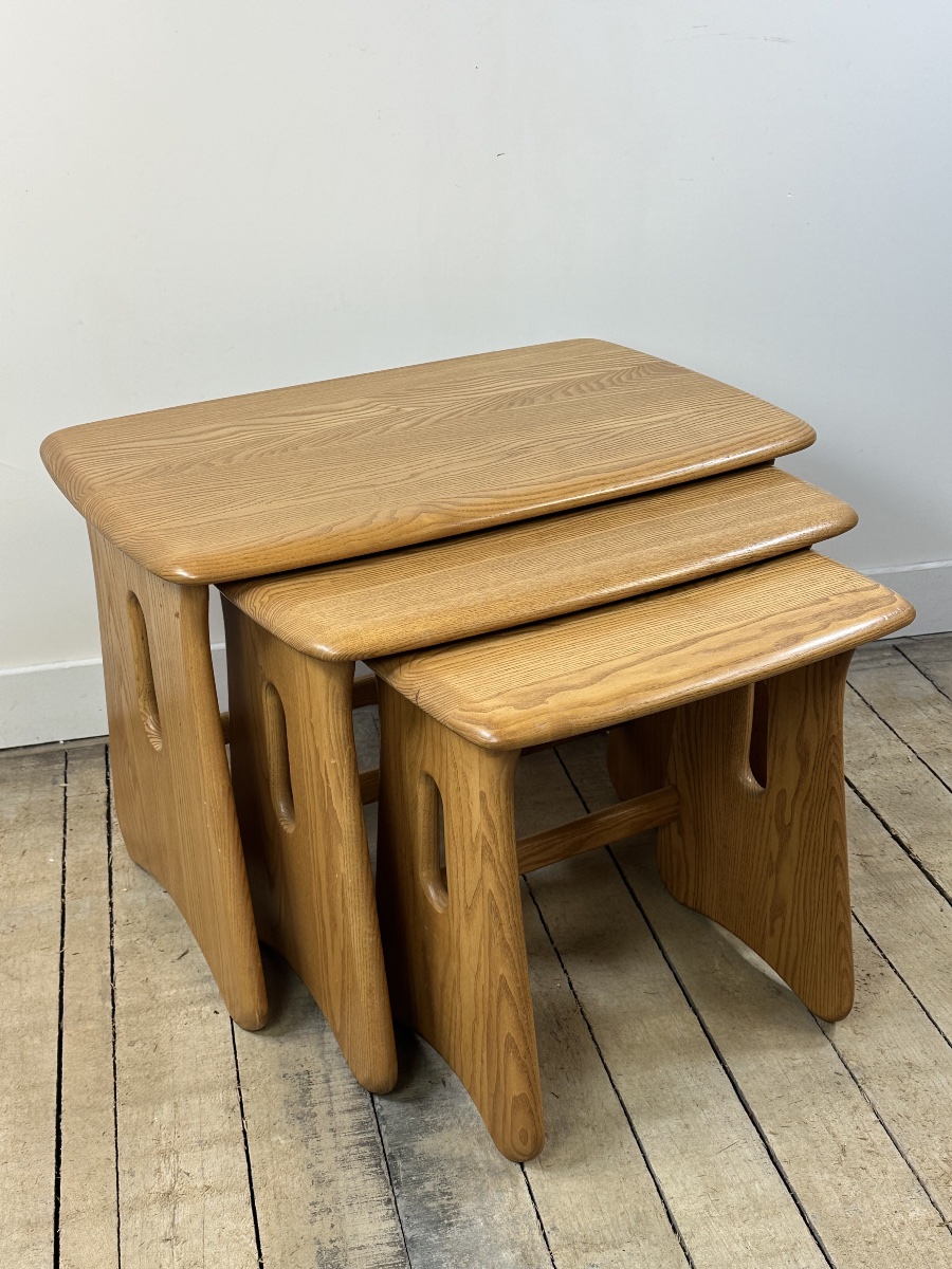 Tables gigogne vintage Ercol en orme massif 1980-photo-2