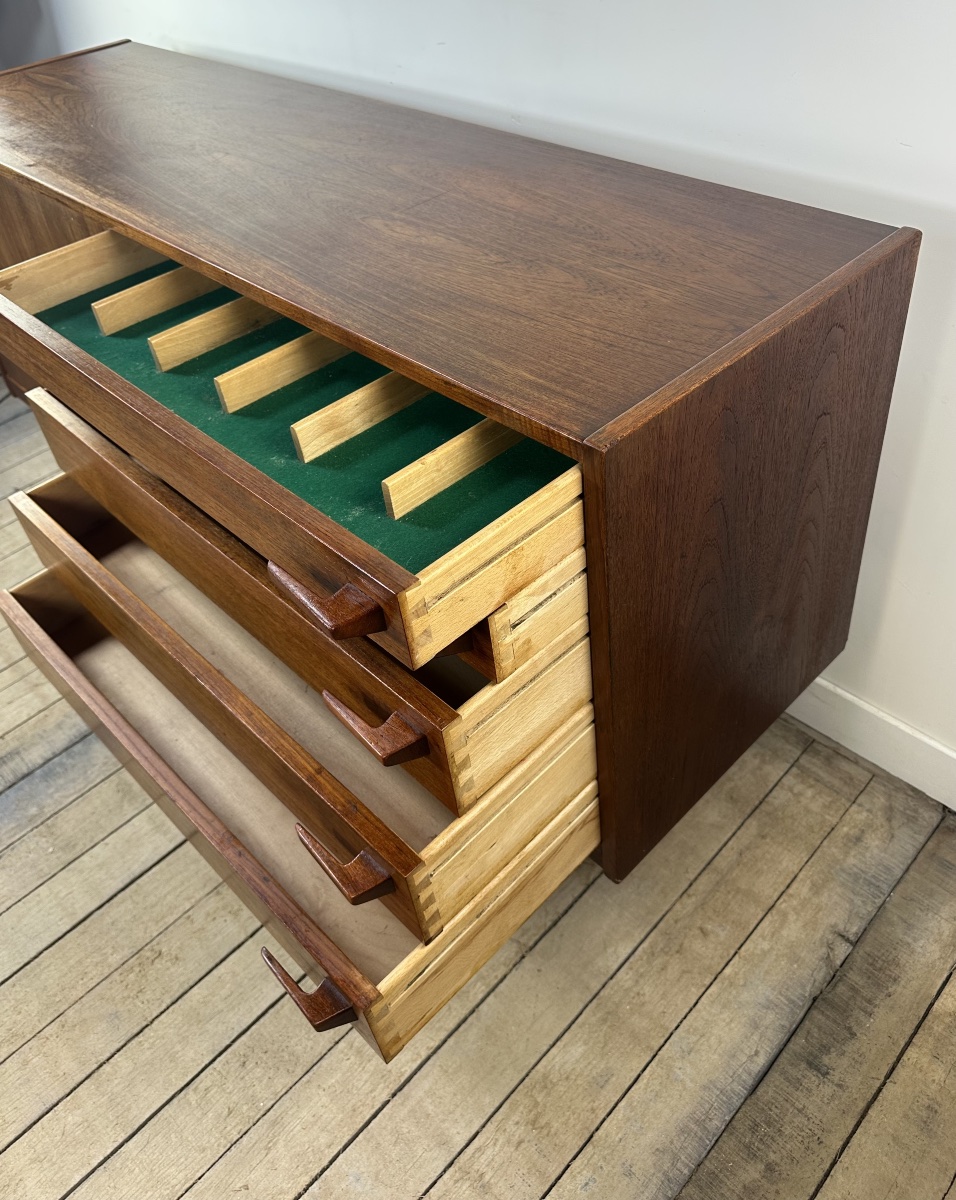 Vintage Scandinavian Teak Sideboard From The 1970s-photo-3