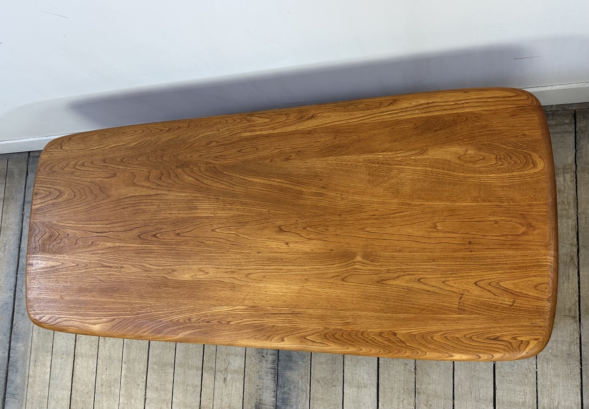 Ercol Minerva 1980s Solid Elm Coffee Table / Storage Unit-photo-3