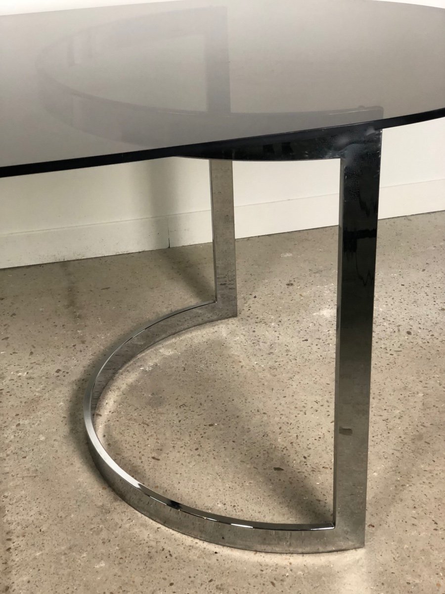 Design Oval Table With Hemicylindrical Legs In Chromed Metal In The Taste Of The Geard-photo-2