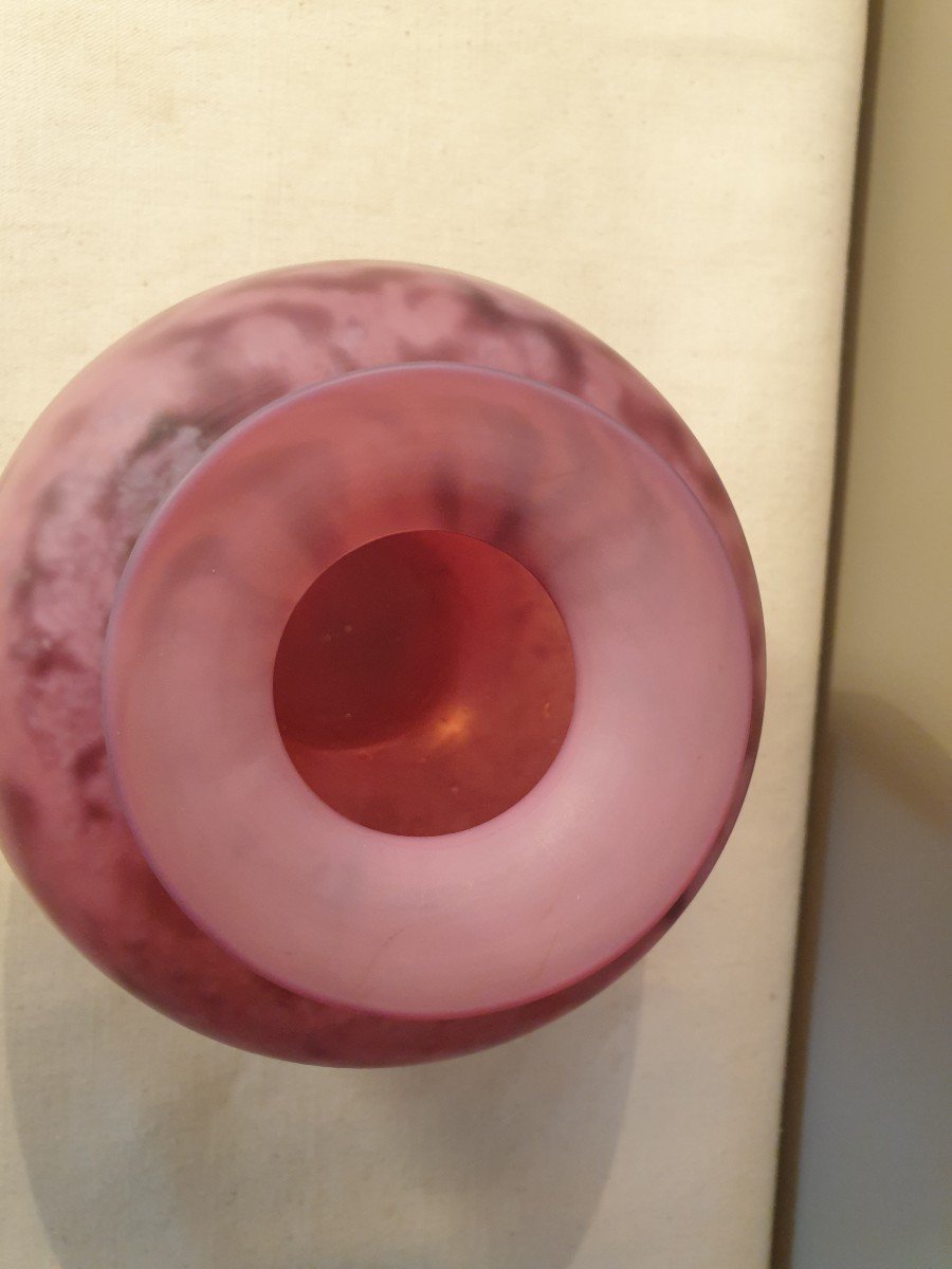 Vase Boule En Pâte De Verre Nuancé De Rose  Signé à La Pointe Tief -photo-2