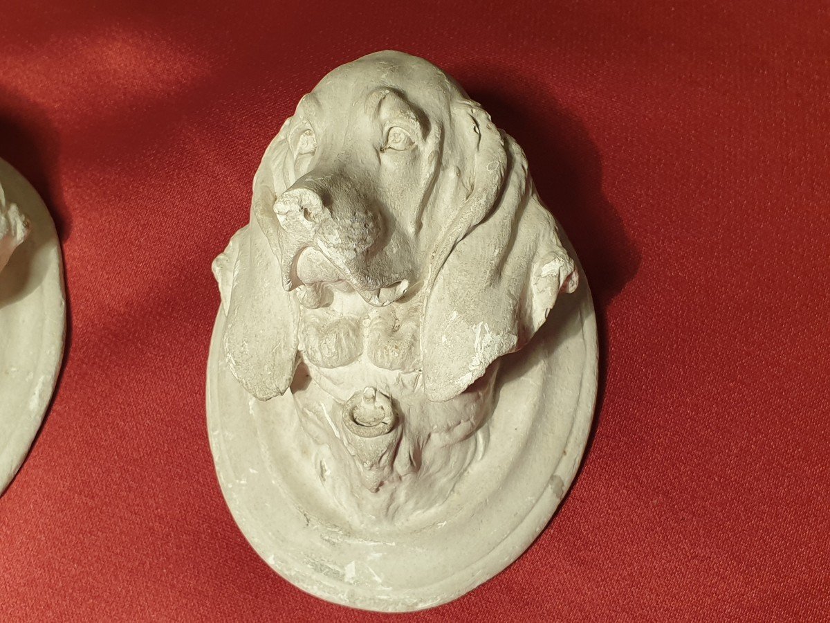 Sculpture Two Medallions: Plaster Dog Heads Height 10.5 Cm-photo-3
