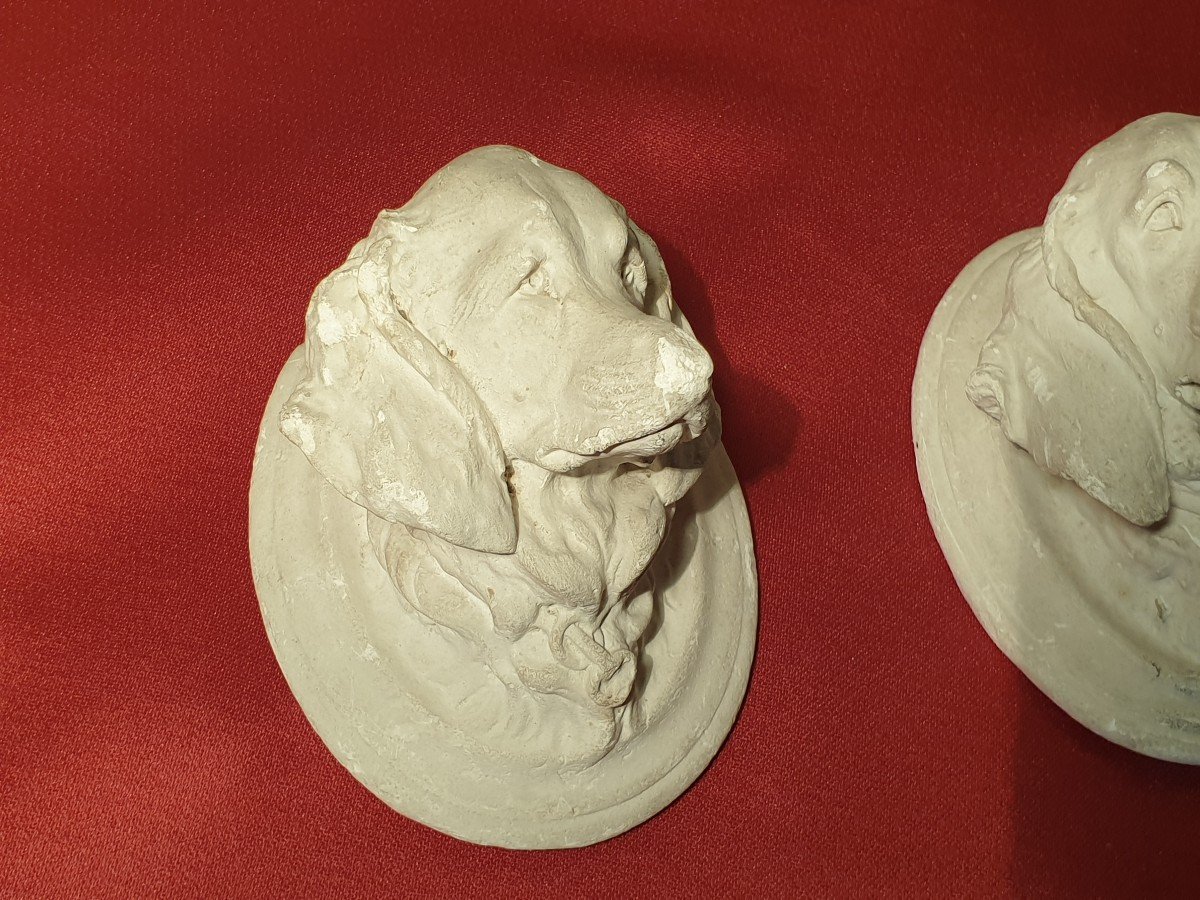Sculpture Two Medallions: Plaster Dog Heads Height 10.5 Cm-photo-4