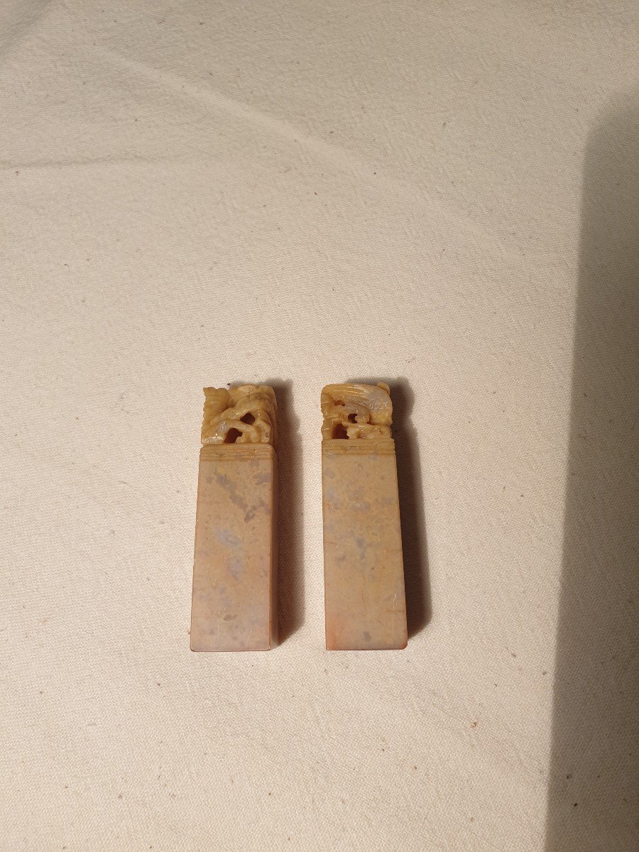 Vintage. Two Chinese Hard Stone Seals. Fabric Cardboard Box-photo-5
