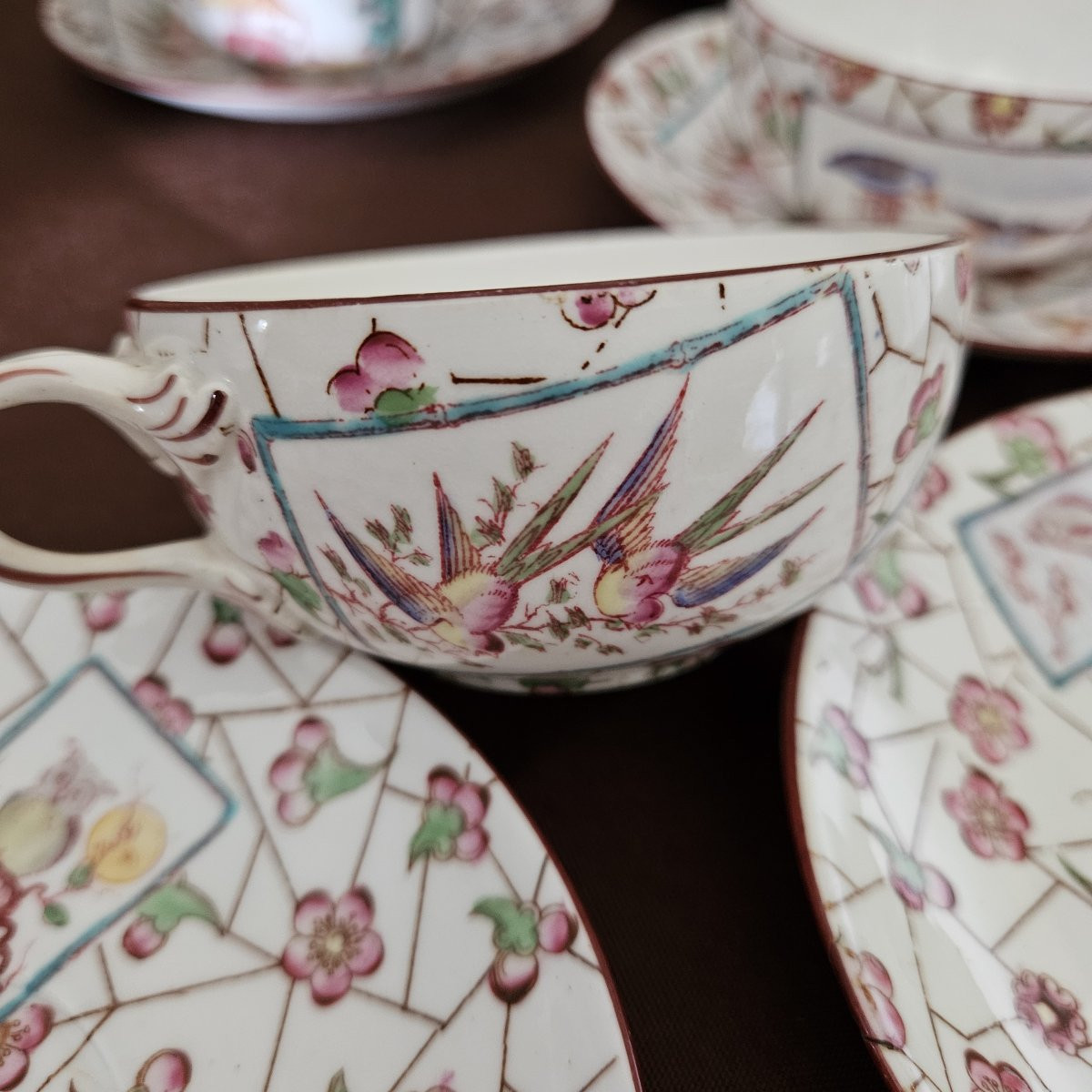 Part Of A Sarreguemines Tea Service, Fine Earthenware.-photo-8